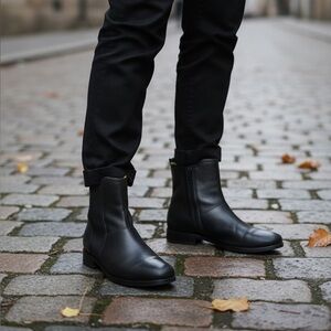 BUSSOLA Leather Chelsea Boot in Black EU 39 / US 8 - 8.5